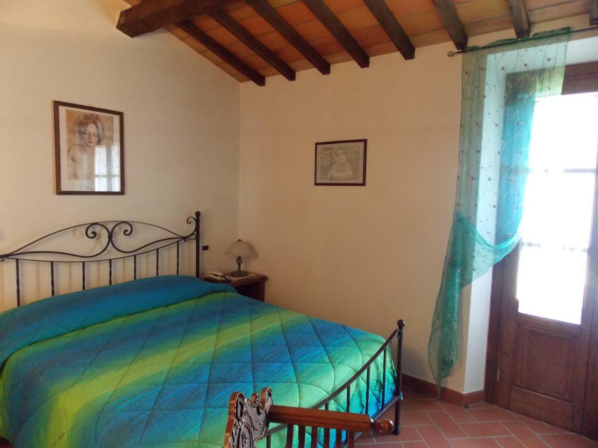 בית הארחה Castiglione dʼOrcia 	Casale Le Querciole מראה חיצוני תמונה