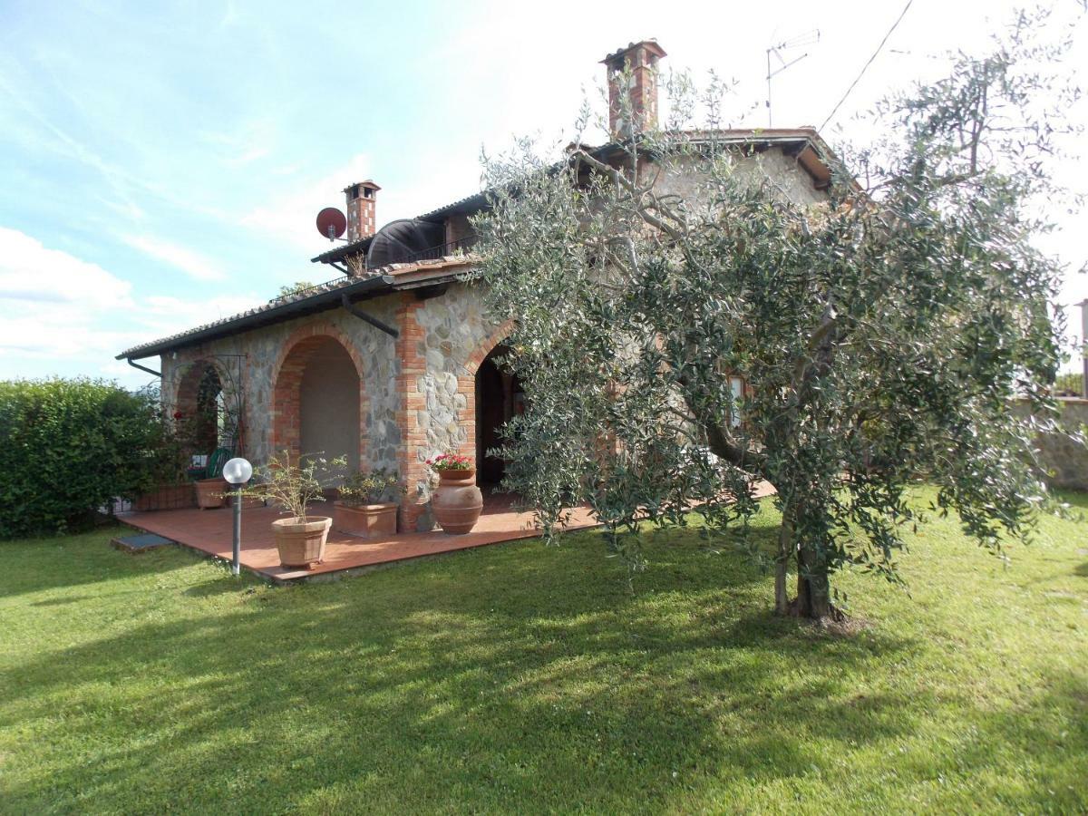 בית הארחה Castiglione dʼOrcia 	Casale Le Querciole מראה חיצוני תמונה